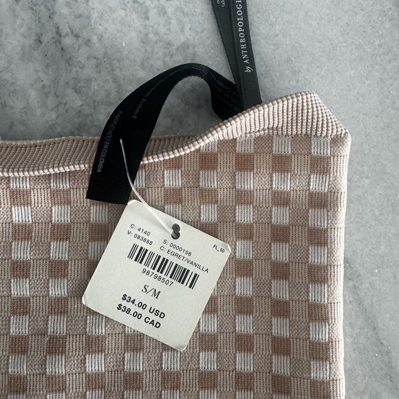 Boho Bundle 9 PC ($250 Value) Anthropologie, Fashion Nova, PINK + Cropped tops 🔥 - Picture 15 of 15